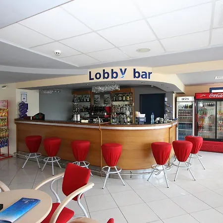 Отель Aquamarine