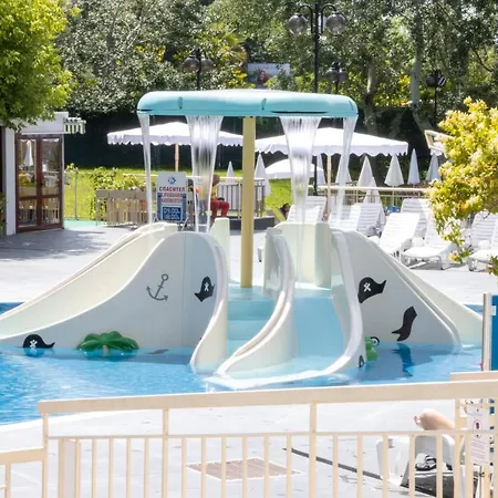 Aquamarine Hotel
