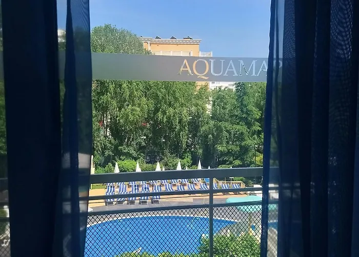 Aquamarine Szálloda Napospart