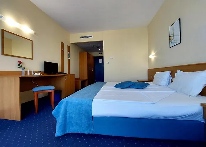 аквамарин - ол инклузив Хотел